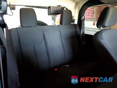 Zdjęcie 10 z 12 samochodu: 2017 JEEP WRANGLER SPORT VIN:1C4AJWAG3HL553705 - miniatura