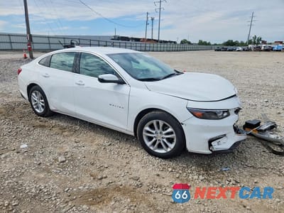 Czwarte zdjęcie samochodu z boku: 2016 CHEVROLET MALIBU LT VIN:1G1ZE5ST9GF307700 - miniatura