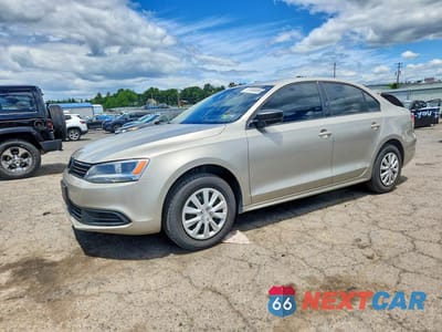 2014 VOLKSWAGEN JETTA BASE 3VW2K7AJ7EM335633 - główne zdjęcie licytacji z USA - miniatura