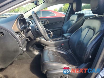 Zdjęcie 7 z 12 samochodu: 2015 CHRYSLER 200 C VIN:1C3CCCEG2FN512385 - miniatura