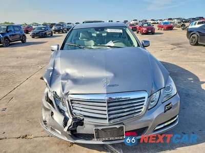 Piąte zdjęcie samochodu w środku: 2011 MERCEDES-BENZ E 350 VIN:WDDHF5GB6BA368076 - miniatura