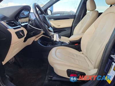 Zdjęcie 7 z 14 samochodu: 2018 BMW X1 SDRIVE28I VIN:WBXHU7C31J5H43055 - miniatura