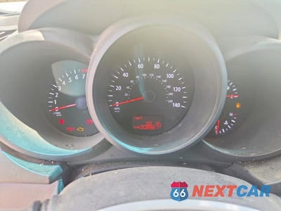 Zdjęcie 9 z 12 samochodu: 2012 KIA SOUL BASE VIN:KNDJT2A57C7471186 - miniatura