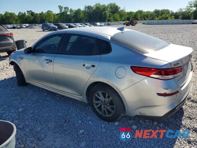 Drugie zdjęcie samochodu z przodu: 2019 KIA OPTIMA LX VIN:5XXGT4L37KG340914 - miniatura