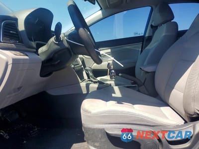 Zdjęcie 7 z 13 samochodu: 2017 HYUNDAI ELANTRA SE VIN:5NPD84LF3HH165962 - miniatura