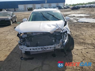 Piąte zdjęcie samochodu w środku: 2019 LINCOLN MKC VIN:5LMCJ1D91KUL33837 - miniatura