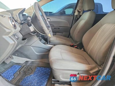 Zdjęcie 7 z 12 samochodu: 2012 CHEVROLET SONIC LT VIN:1G1JC5SB7C4207501 - miniatura
