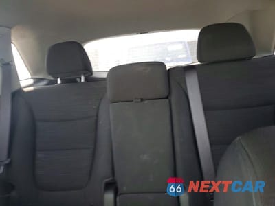 Zdjęcie 10 z 13 samochodu: 2014 KIA SORENTO LX VIN:5XYKTCA60EG440273 - miniatura