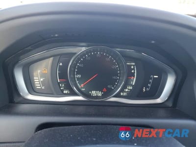 Zdjęcie 9 z 13 samochodu: 2015 VOLVO XC60 T5 PREMIER VIN:YV4612RK8F2680179 - miniatura