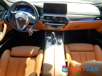 Zdjęcie 8 z 12 samochodu: 2021 BMW 540 I VIN:WBA53BJ0XMCG04571 - miniatura