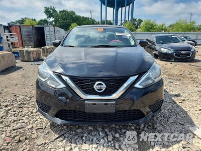 Piąte zdjęcie samochodu w środku: 2017 NISSAN SENTRA S VIN:3N1AB7AP0HY378455 - miniatura