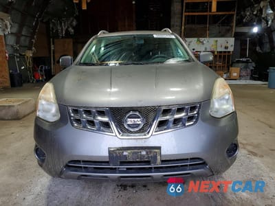 Piąte zdjęcie samochodu w środku: 2011 NISSAN ROGUE S VIN:JN8AS5MV2BW666265 - miniatura