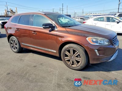 Czwarte zdjęcie samochodu z boku: 2017 VOLVO XC60 T5 DYNAMIC VIN:YV440MDR8H2225720 - miniatura
