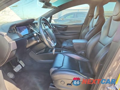 Zdjęcie 7 z 13 samochodu: 2018 TESLA MODEL X VIN:5YJXCAE20JF112872 - miniatura