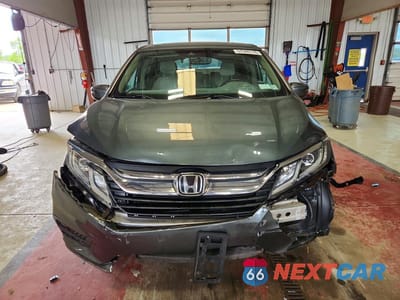 Piąte zdjęcie samochodu w środku: 2020 HONDA ODYSSEY EXL VIN:5FNRL6H76LB021444 - miniatura