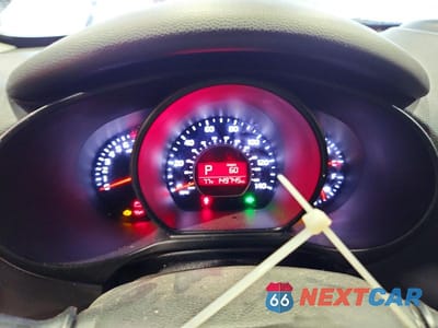 Zdjęcie 9 z 13 samochodu: 2018 KIA SOUL + VIN:KNDJP3A55J7602994 - miniatura