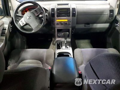 Zdjęcie 8 z 14 samochodu: 2006 NISSAN PATHFINDER S VIN:5N1AR18W56C602288 - miniatura