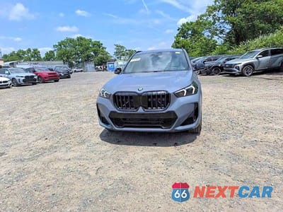 Piąte zdjęcie samochodu w środku: 2026 BMW X1 XDRIVE28I VIN:WBX73EF08T5540183 - miniatura