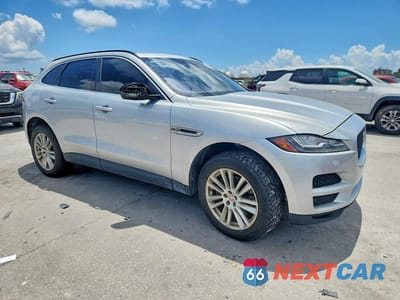 Czwarte zdjęcie samochodu z boku: 2017 JAGUAR F-PACE PRESTIGE VIN:SADCK2BV1HA490048 - miniatura