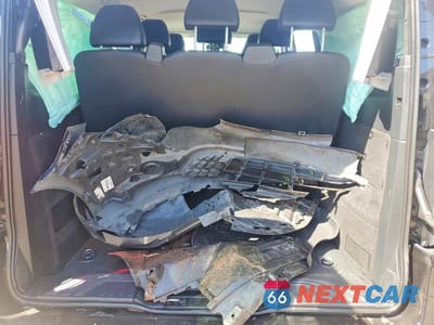Zdjęcie 10 z 13 samochodu: 2020 MERCEDES BENZ METRIS VIN:W1WV0FEY9L3710755 - miniatura