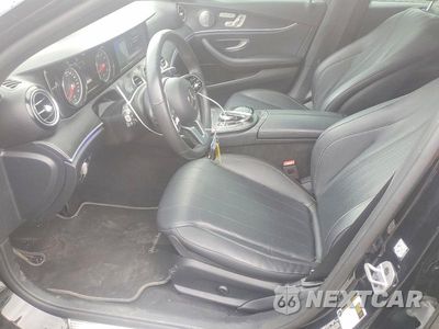 Zdjęcie 7 z 12 samochodu: 2019 MERCEDES-BENZ E 300 4MATIC VIN:WDDZF4KB0KA617395 - miniatura