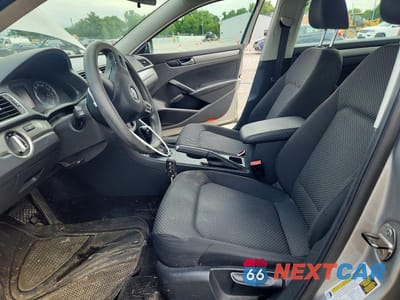 Zdjęcie 7 z 12 samochodu: 2013 VOLKSWAGEN PASSAT S VIN:1VWAP7A38DC043519 - miniatura