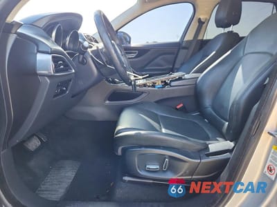 Zdjęcie 7 z 13 samochodu: 2020 JAGUAR F-PACE VIN:SADCS2FX8LA640435 - miniatura