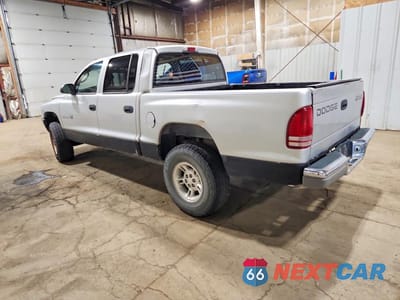 Drugie zdjęcie samochodu z przodu: 2002 DODGE DAKOTA QUAD SLT VIN:1B7HG48N02S581528 - miniatura