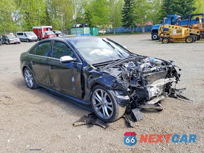 Czwarte zdjęcie samochodu z boku: 2013 AUDI S4 PREMIUM PLUS VIN:WAUBGAFL0DA221185 - miniatura