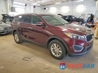 Czwarte zdjęcie samochodu z boku: 2016 KIA SORENTO LX VIN:5XYPG4A32GG183271 - miniatura