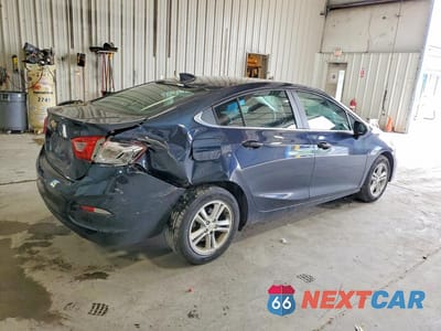 Trzecie zdjęcie samochodu z tyłu: 2016 CHEVROLET CRUZE LT VIN:1G1BE5SM4G7288123 - miniatura