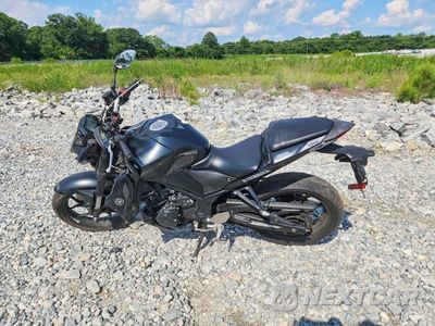 Trzecie zdjęcie samochodu z tyłu: 2021 YAMAHA MT-03 VIN:MH3RH20Y1MK004250 - miniatura