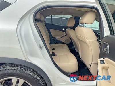 Zdjęcie 6 z 10 samochodu: 2019 MERCEDES-BENZ GLA 250 4MATIC VIN:WDCTG4GB6KJ590820 - miniatura