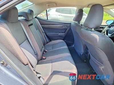 Zdjęcie 10 z 12 samochodu: 2018 TOYOTA COROLLA LE VIN:2T1BURHE8JC000871 - miniatura