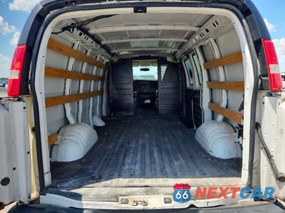 Zdjęcie 10 z 13 samochodu: 2020 GMC SAVANA 2500 CARGO DELIVERY VAN VIN:1GTW7AFG7L1180561 - miniatura