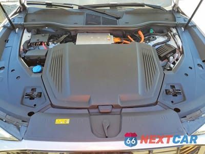 Zdjęcie 12 z 14 samochodu: 2021 AUDI E-TRON PREMIUM VIN:WA1AAAGE4MB022841 - miniatura
