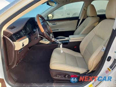 Zdjęcie 7 z 12 samochodu: 2016 LEXUS ES 300H VIN:JTHBW1GG6G2119412 - miniatura