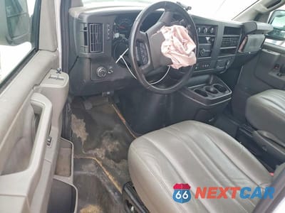Zdjęcie 8 z 13 samochodu: 2023 CHEVROLET EXPRESS G3500 VIN:1GCZGHFP3P1240279 - miniatura