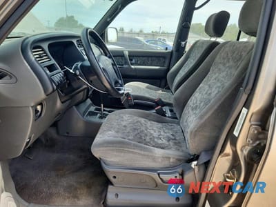 Zdjęcie 7 z 13 samochodu: 2000 ISUZU TROOPER S VIN:JACDS58X4Y7J10416 - miniatura