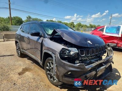 Czwarte zdjęcie samochodu z boku: 2024 JEEP COMPASS LATITUDE VIN:3C4NJDBN3RT153040 - miniatura