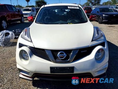 Piąte zdjęcie samochodu w środku: 2015 NISSAN JUKE NISMO VIN:JN8AF5MV2FT564816 - miniatura