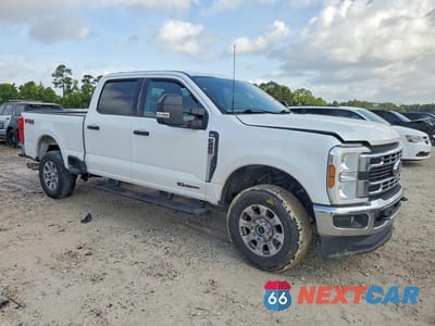 Czwarte zdjęcie samochodu z boku: 2024 FORD F250 SUPER DUTY VIN:1FT7W2BT1REC36298 - miniatura