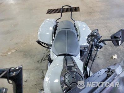 Piąte zdjęcie samochodu w środku: 2024 HARLEY-DAVIDSON FLHX VIN:1HD1KB712RB606571 - miniatura