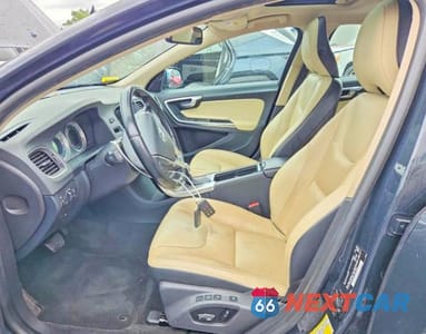 Zdjęcie 7 z 12 samochodu: 2013 VOLVO S60 T5 VIN:YV1612FS9D2209012 - miniatura