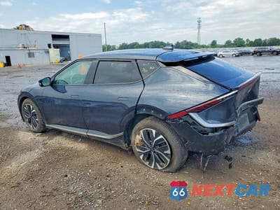 Drugie zdjęcie samochodu z przodu: 2024 KIA EV6 WIND VIN:KNDC34LA4R5205403 - miniatura