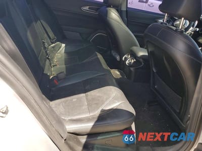 Zdjęcie 10 z 12 samochodu: 2017 ALFA ROMEO GIULIA TI Q4 VIN:ZARFAEEN4H7554496 - miniatura