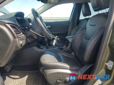 Zdjęcie 7 z 13 samochodu: 2019 JEEP CHEROKEE TRAILHAWK VIN:1C4PJMBN6KD168104 - miniatura