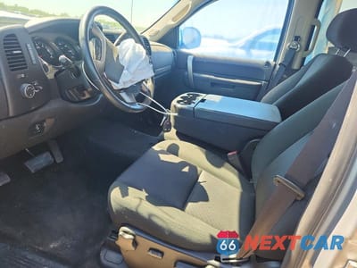 Zdjęcie 7 z 12 samochodu: 2012 CHEVROLET SILVERADO K1500 LT VIN:1GCPKSE7XCF166912 - miniatura