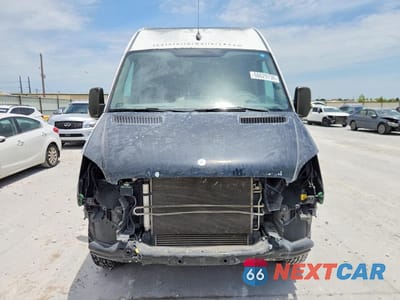Piąte zdjęcie samochodu w środku: 2012 MERCEDES-BENZ SPRINTER 2500 DELIVERY VAN VIN:WD3PE8CC3C5717465 - miniatura