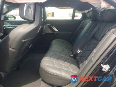 Zdjęcie 10 z 12 samochodu: 2026 BMW 740 XI VIN:WBA33EH03TCW56439 - miniatura